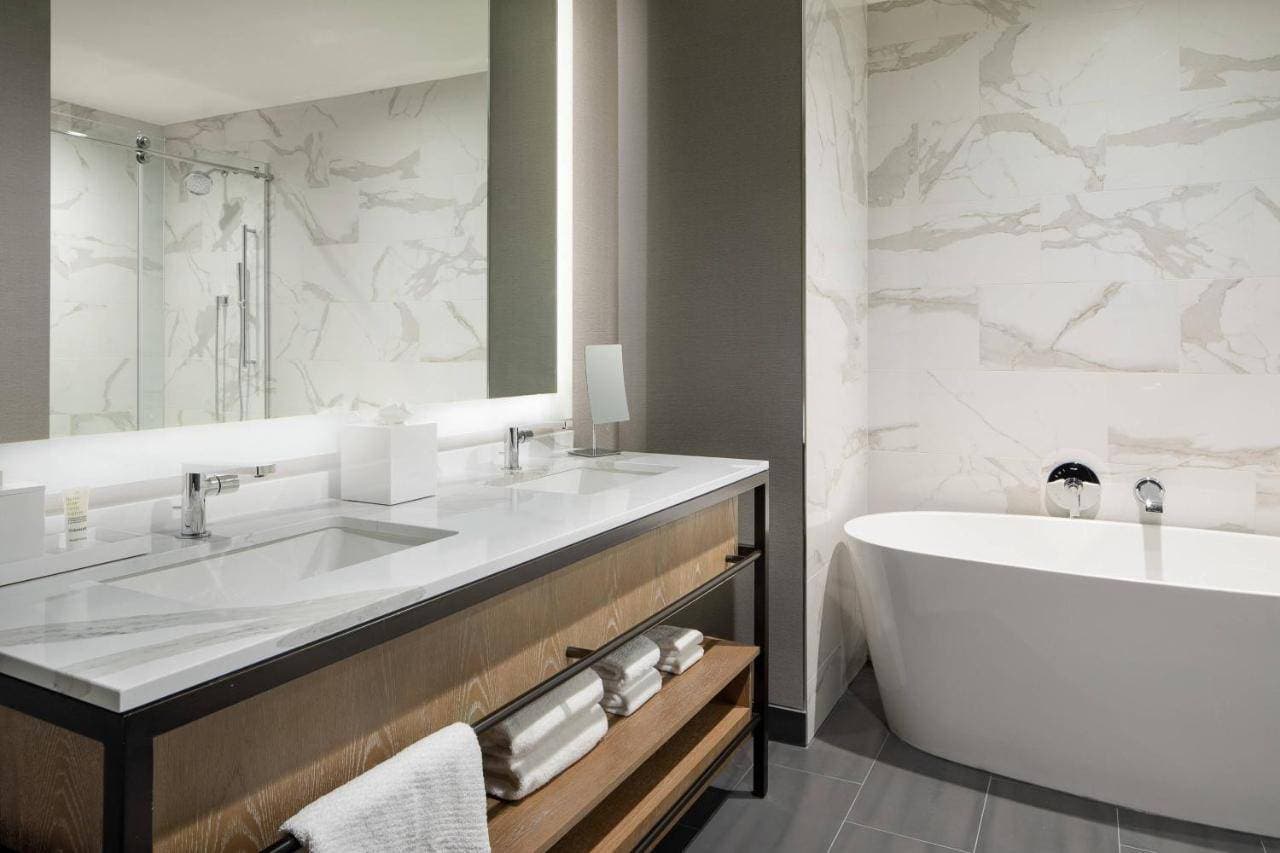 Marriott Dallas Uptown 8