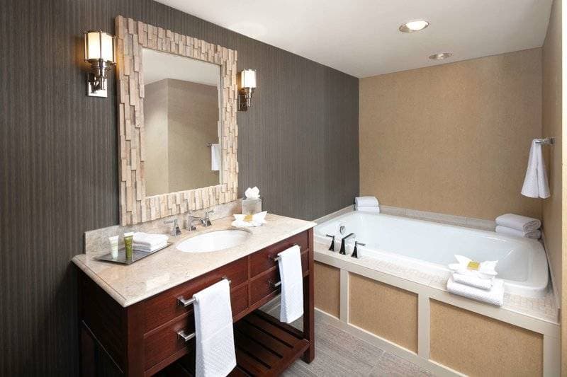 Hilton Milwaukee City Center 35
