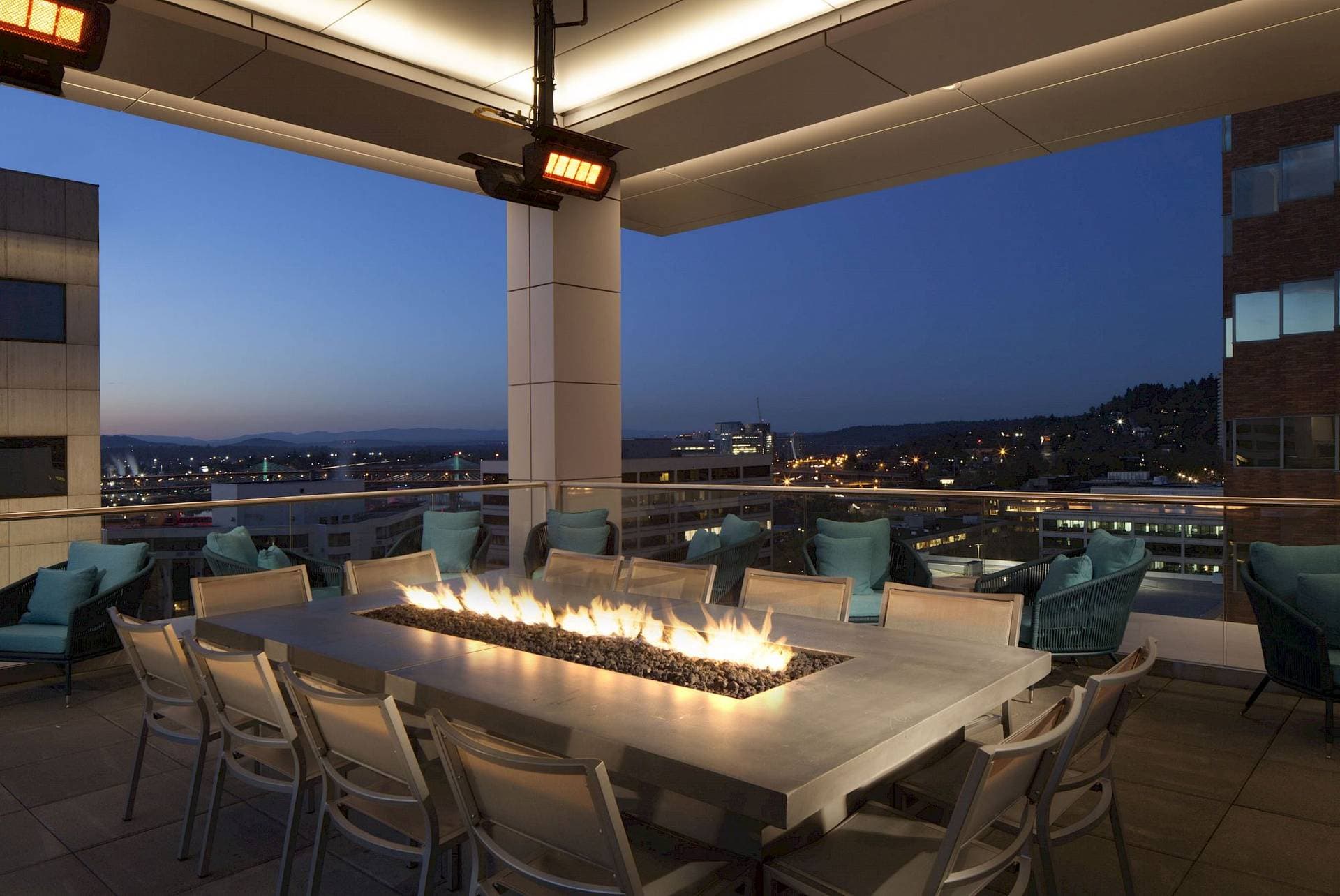 The Porter Portland, Curio Collection by Hilton 21