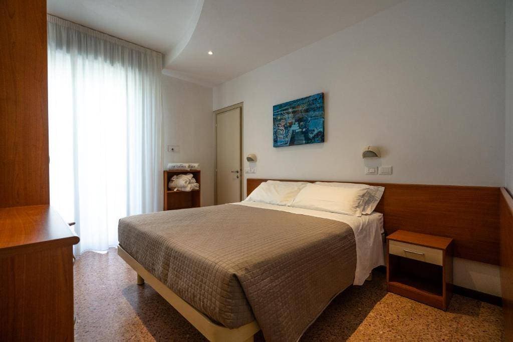 Hotel Globus 9