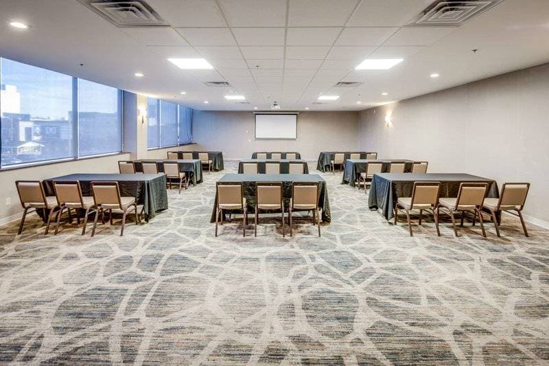 Double Tree by Hilton Huntington 14