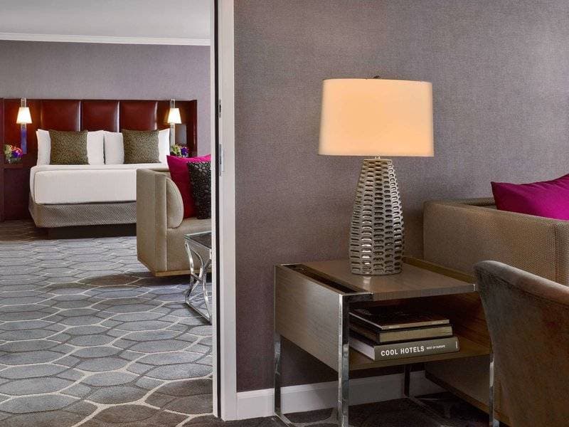 Royal Sonesta Houston Galleria 20