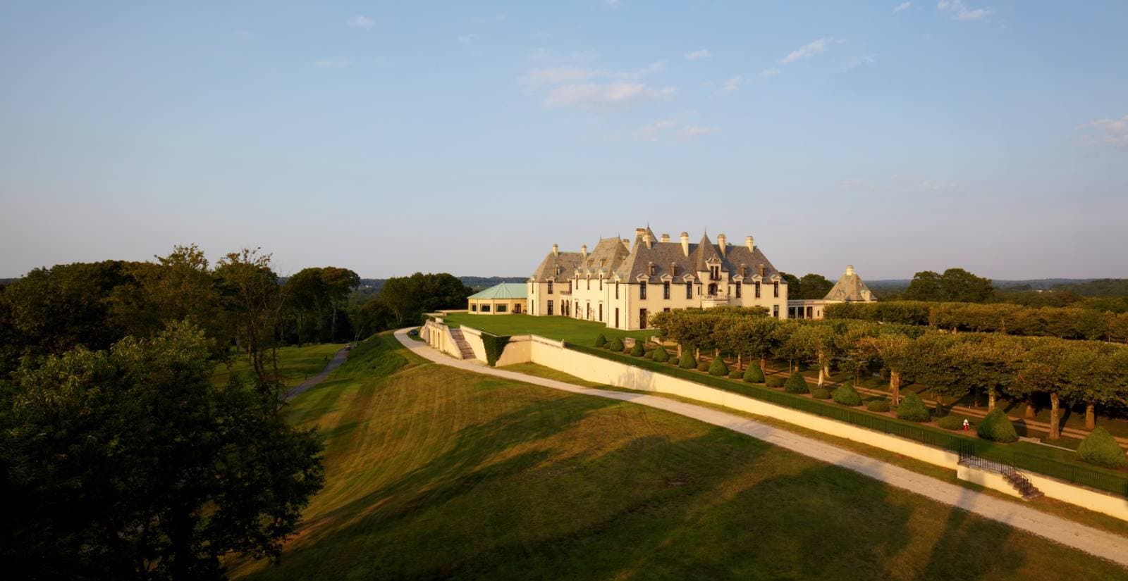 OHEKA CASTLE 4