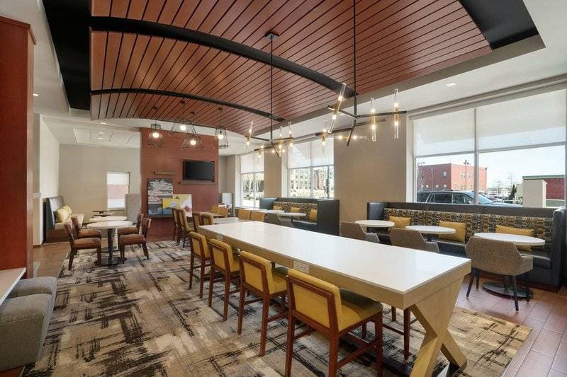 Hampton Inn Portland Downtown Waterfront 10