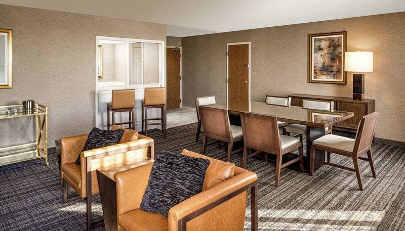 DoubleTree Dallas Near the Galleria 12