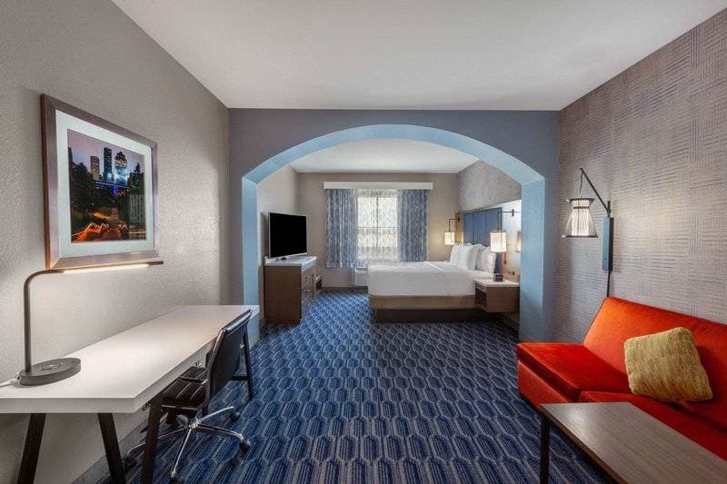 La Quinta Inn & Suites by Wyndham Houston Channelview 27