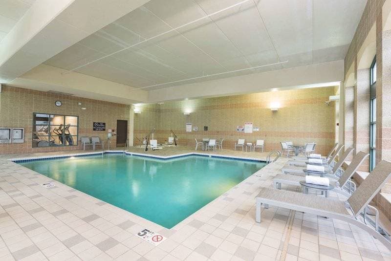 Doubletree by Hilton Pleasant Prairie Kenosha 1
