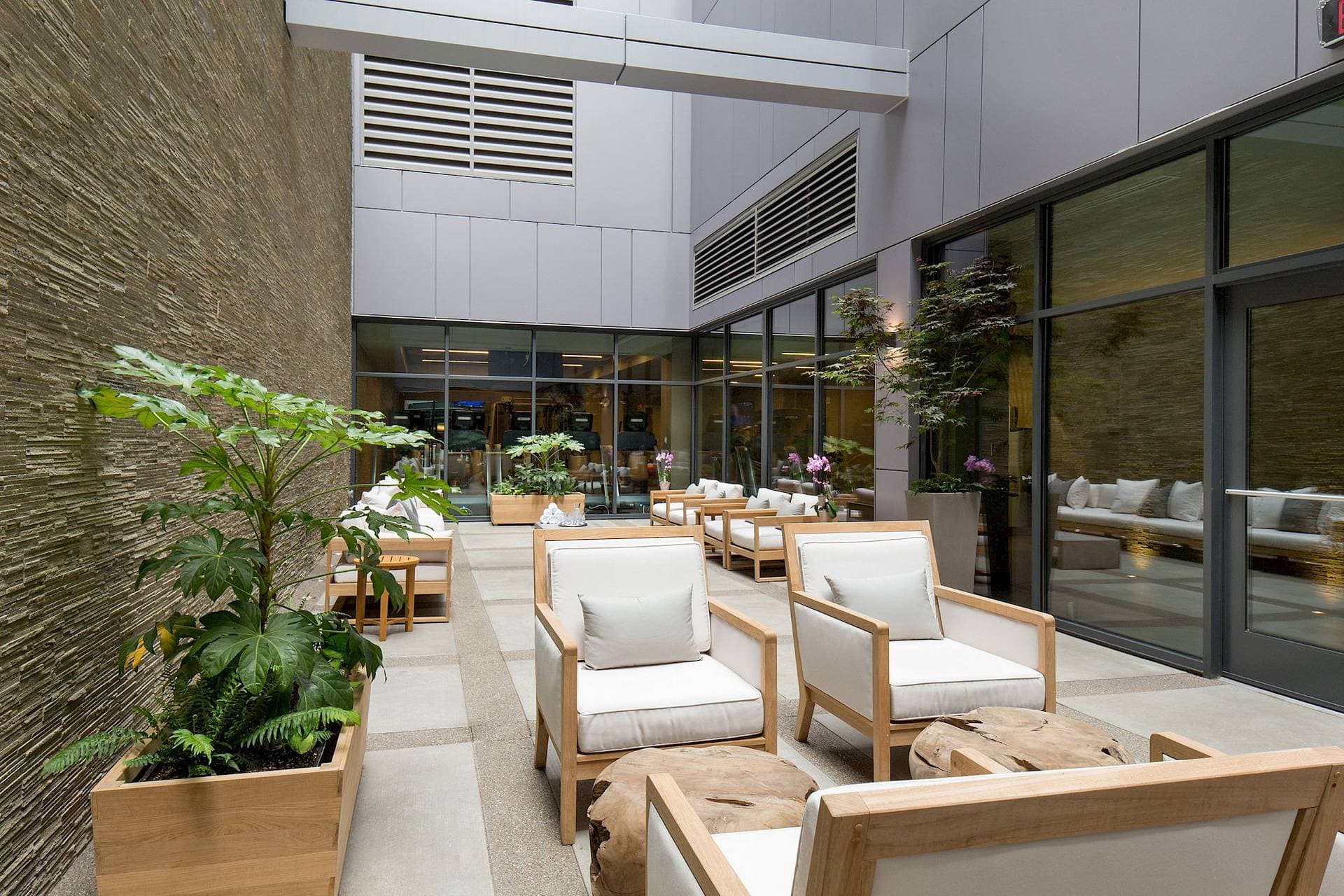 The Porter Portland, Curio Collection by Hilton 23