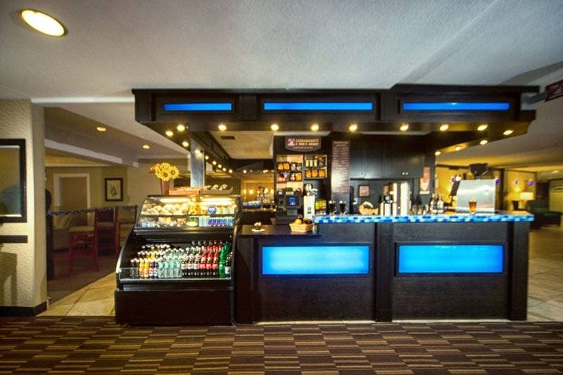 DoubleTree by Hilton Hotel 27