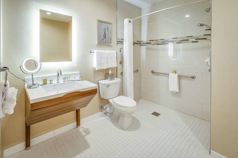 Double Tree by Hilton Huntington 36