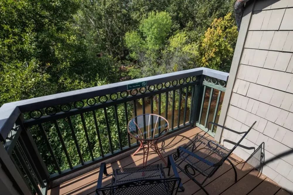 Inn Above Oak Creek 8