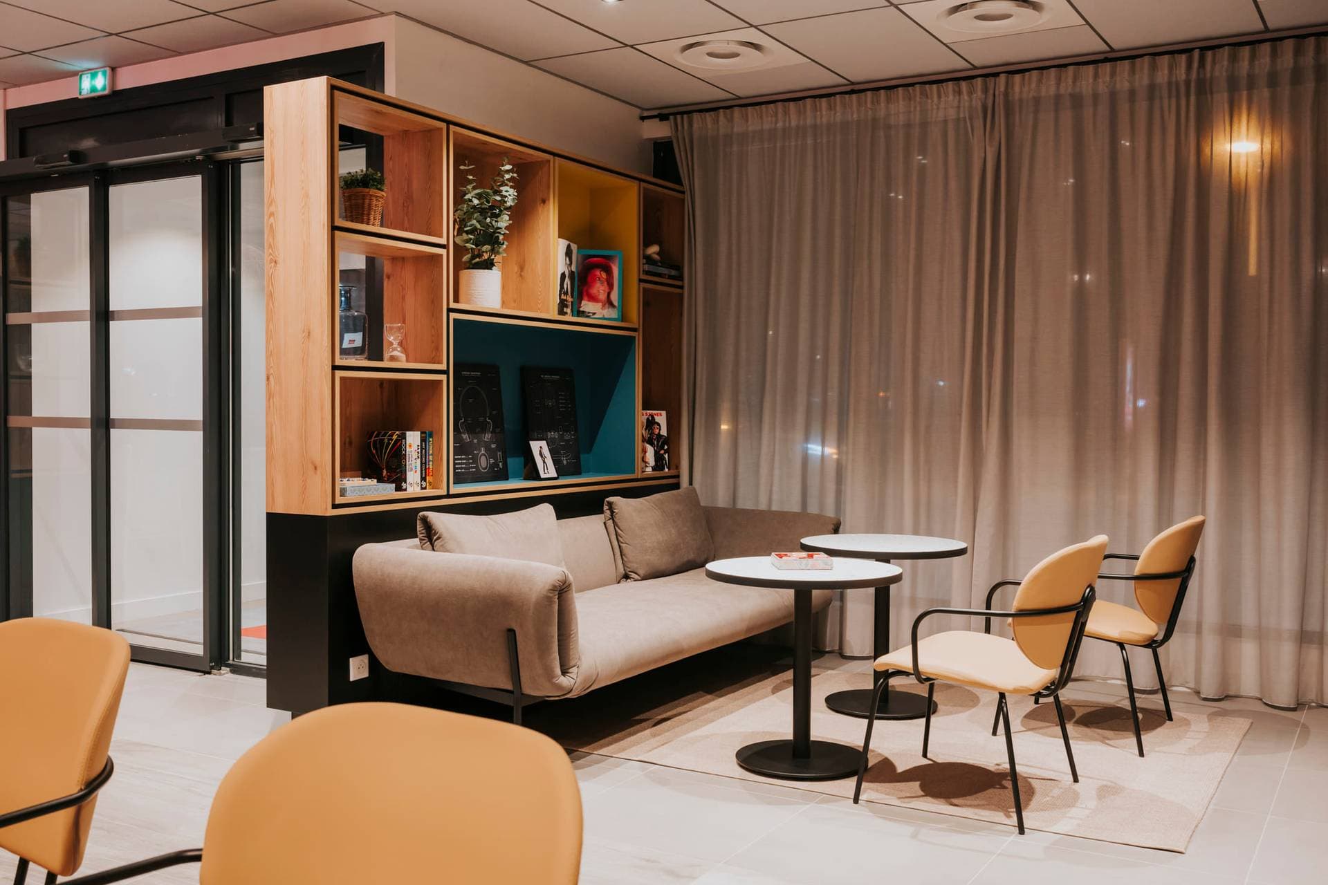 Ibis Rouen Rive Droite Pasteur 1