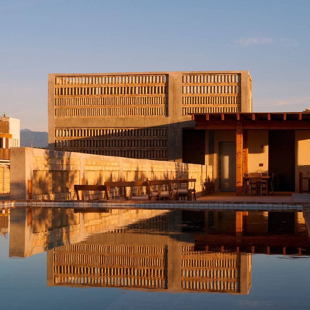 Hotel Humano 1
