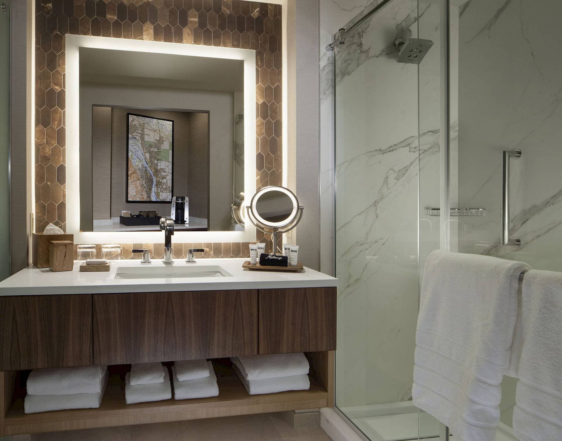 The Porter Portland, Curio Collection by Hilton 3
