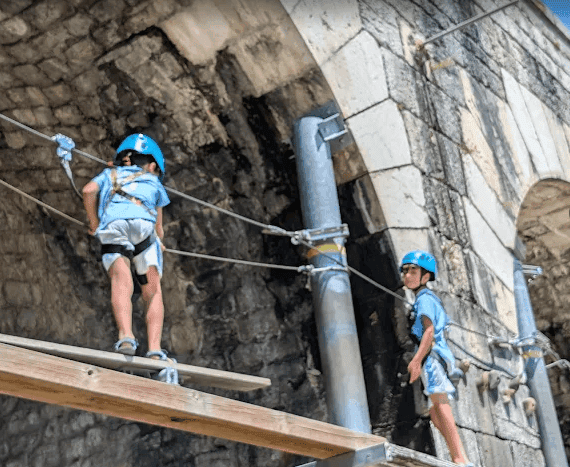 Acrobastille 1