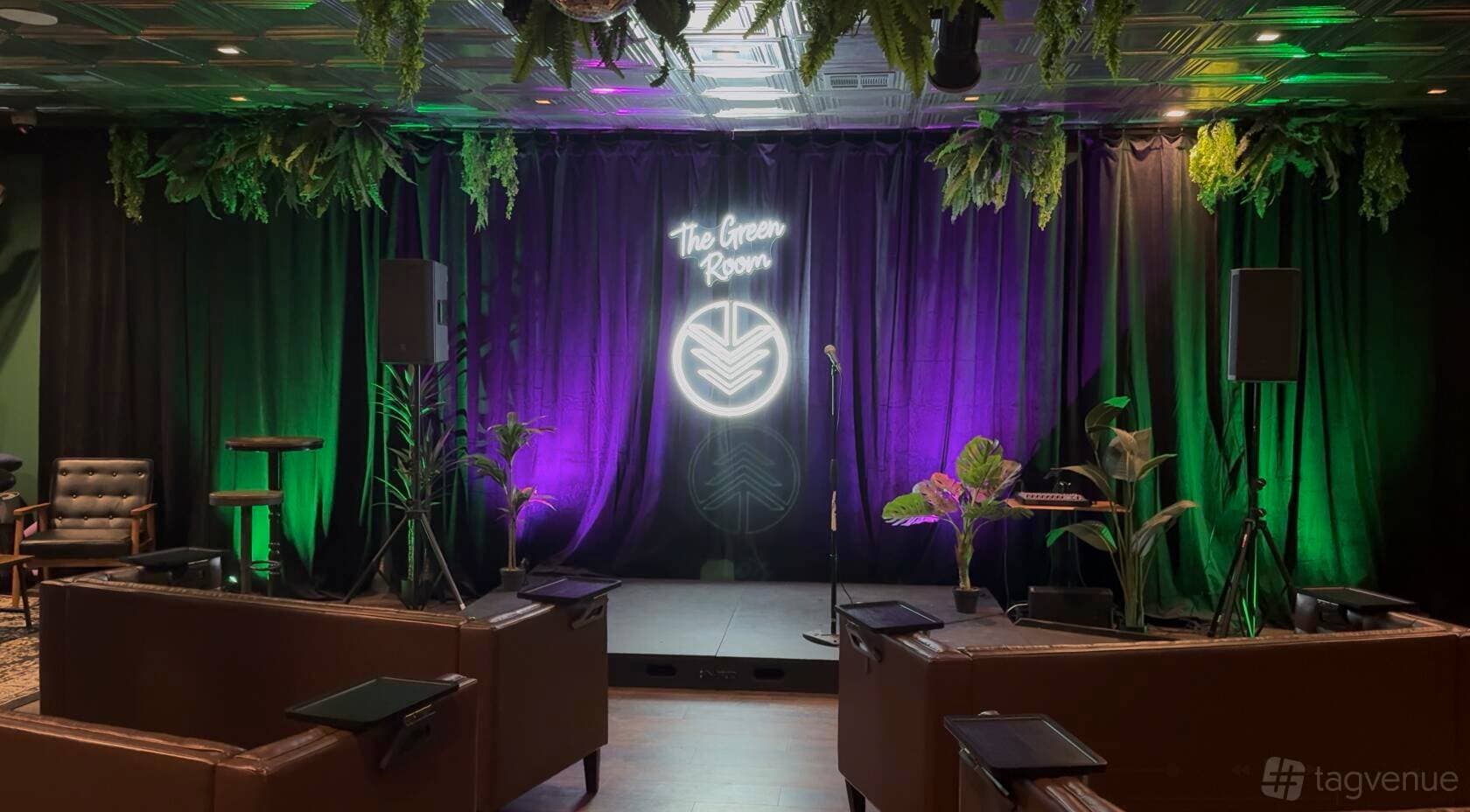 The Green Room on Ventura 1