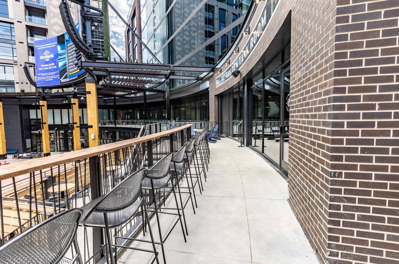 Tom's Watch Bar - Coors Field 23
