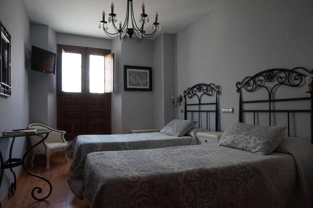 Hotel Arganzon Plaza 12