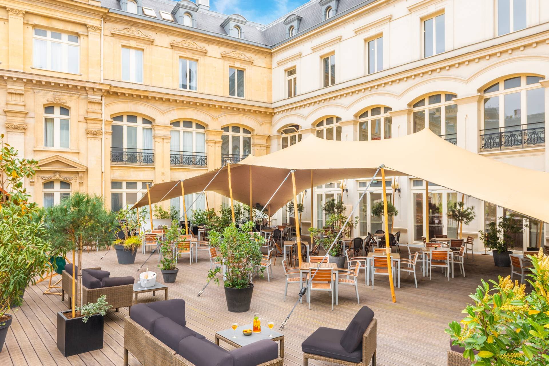 Crowne Plaza Paris République by IHG 1