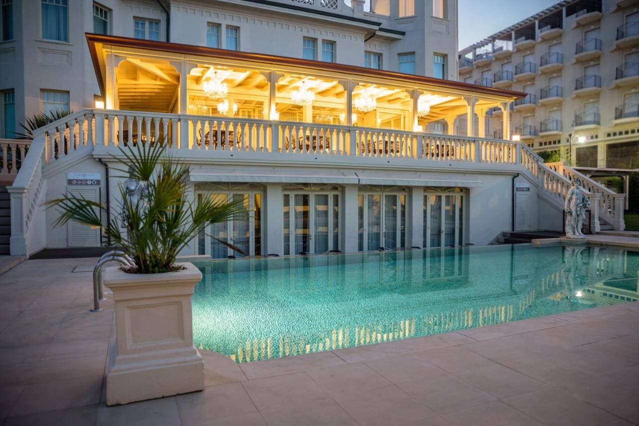 Hotel Carducci 76 2