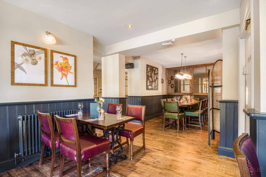 The Plough & Harrow, Long Ditton 39
