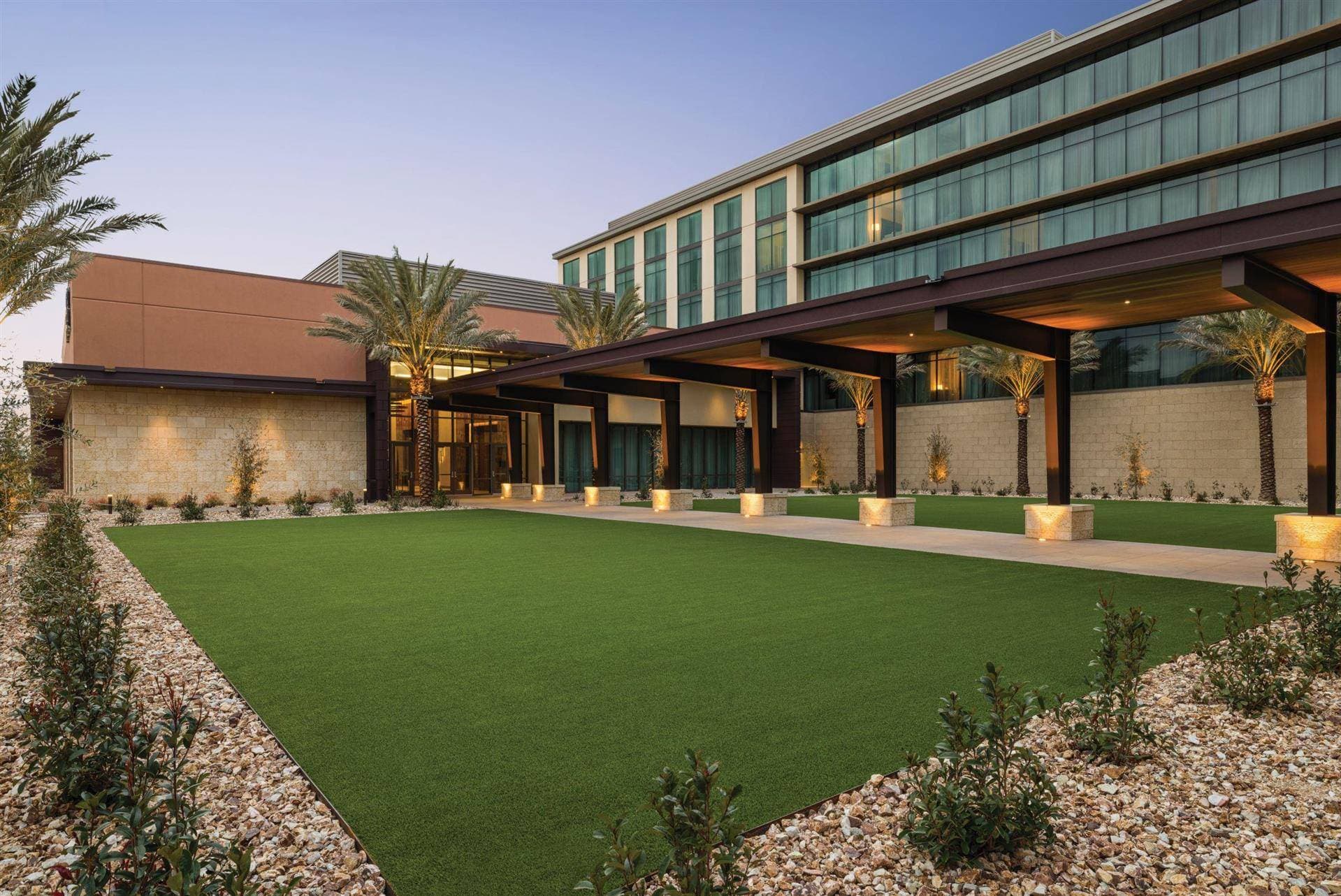 Hilton North Scottsdale at Cavasson 34