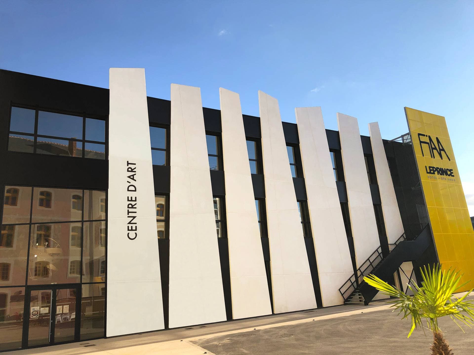 Centre d'art actuel FIAA 1