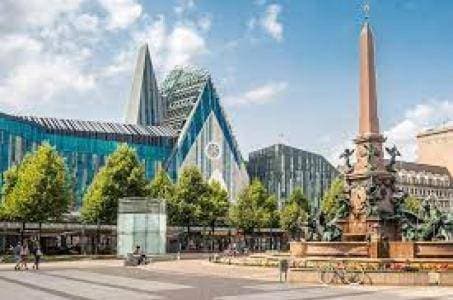 Woodcutter Frankfurt 1