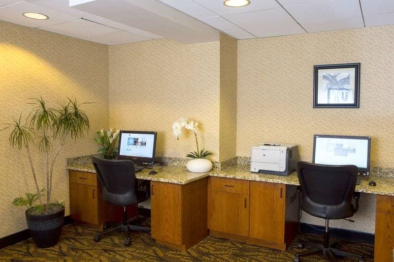 DoubleTree by Hilton Hotel 3