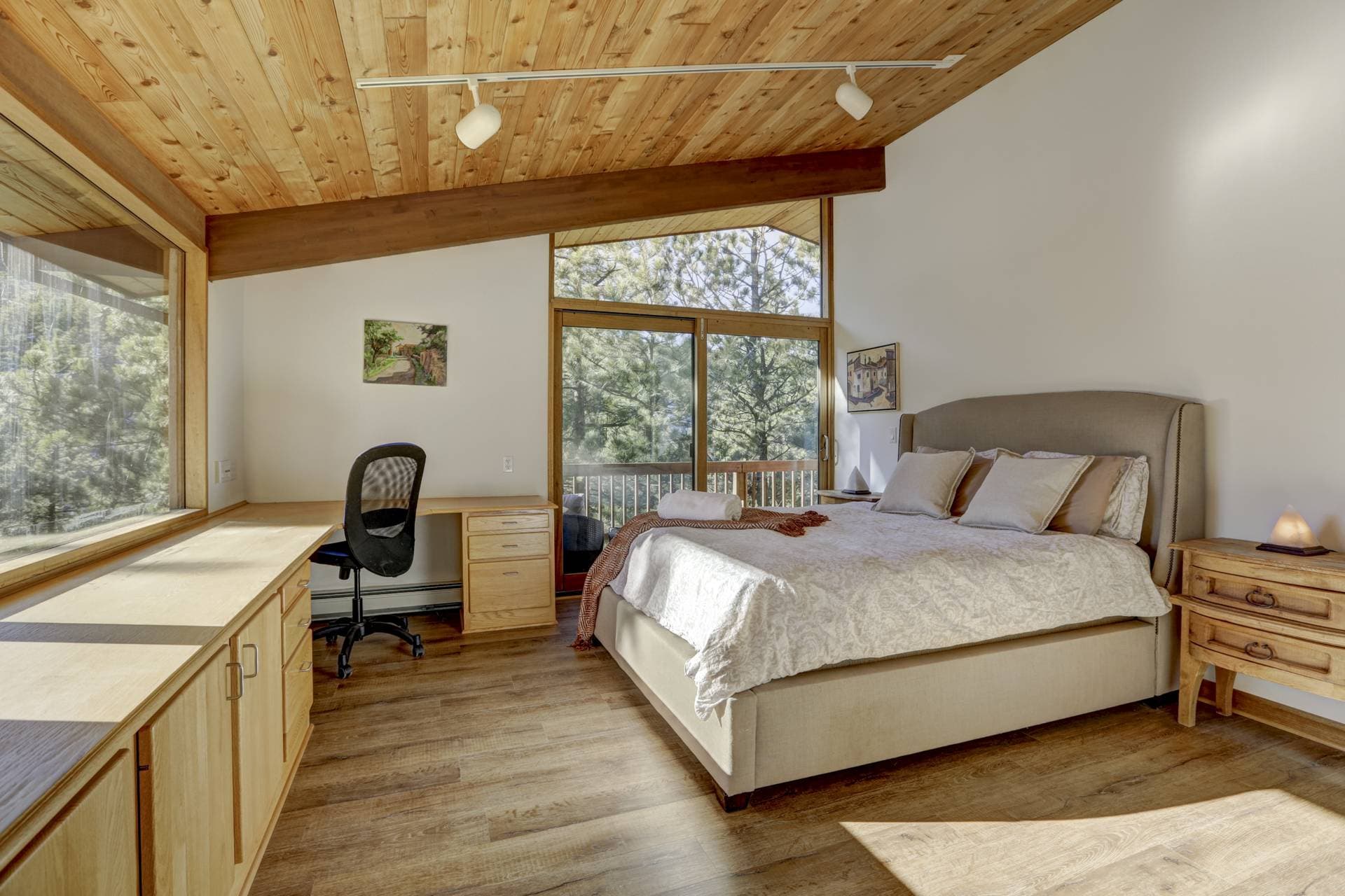 The Deck House 14