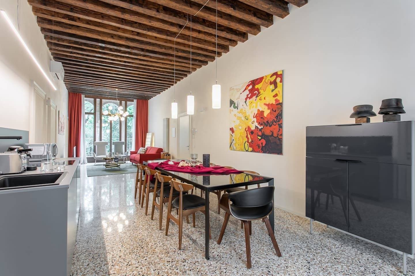 Palazzo Venere 16