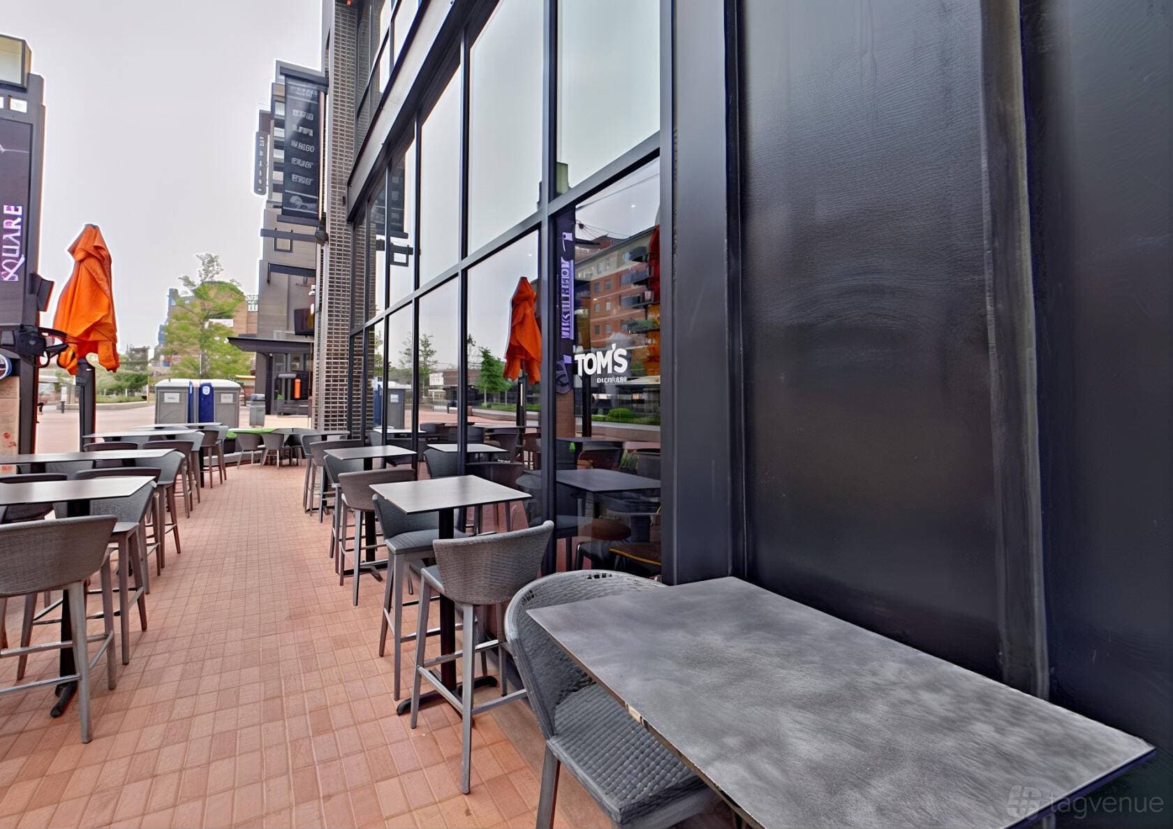 Tom's Watch Bar - Coors Field 28