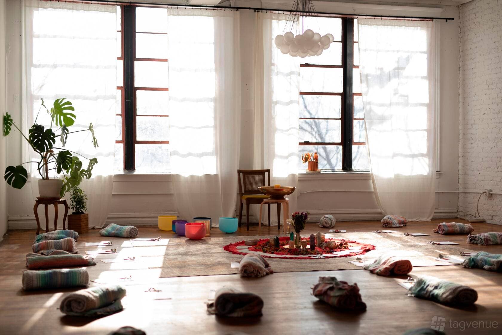 Lofty Wicker Park 26