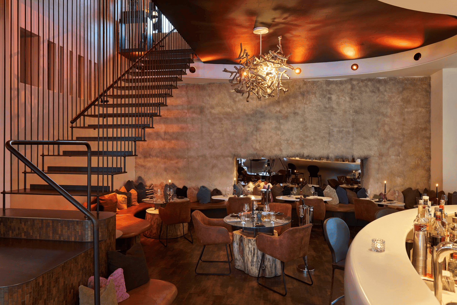 5 Gourmet Restaurant & Wein Bar 1