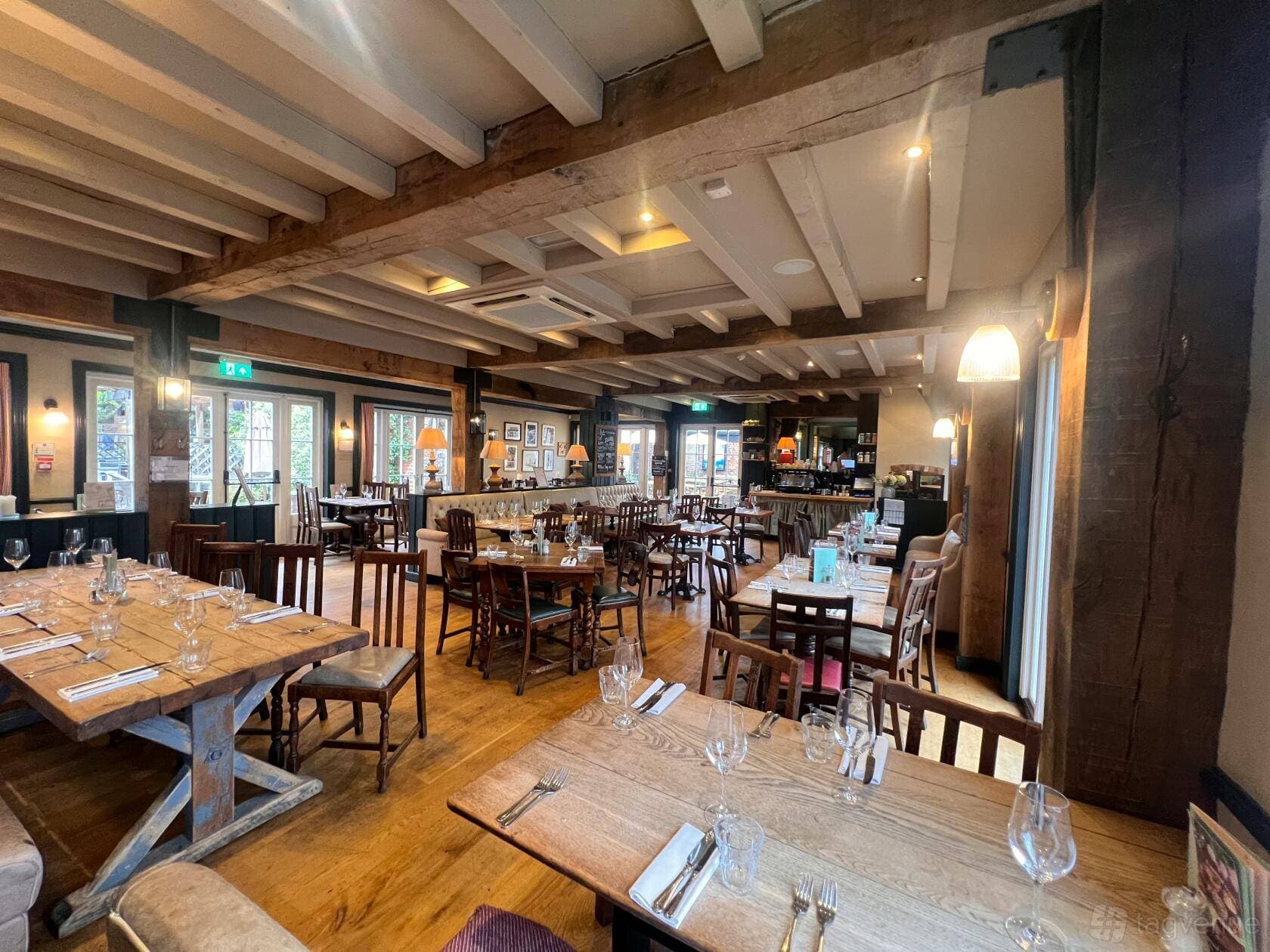 The Sun Inn, Chobham - A Heartwood Inn 41