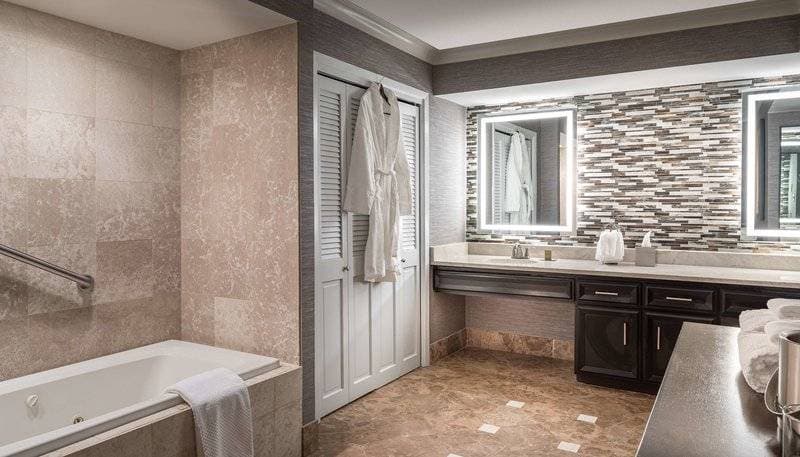 DoubleTree Dallas Near the Galleria 23