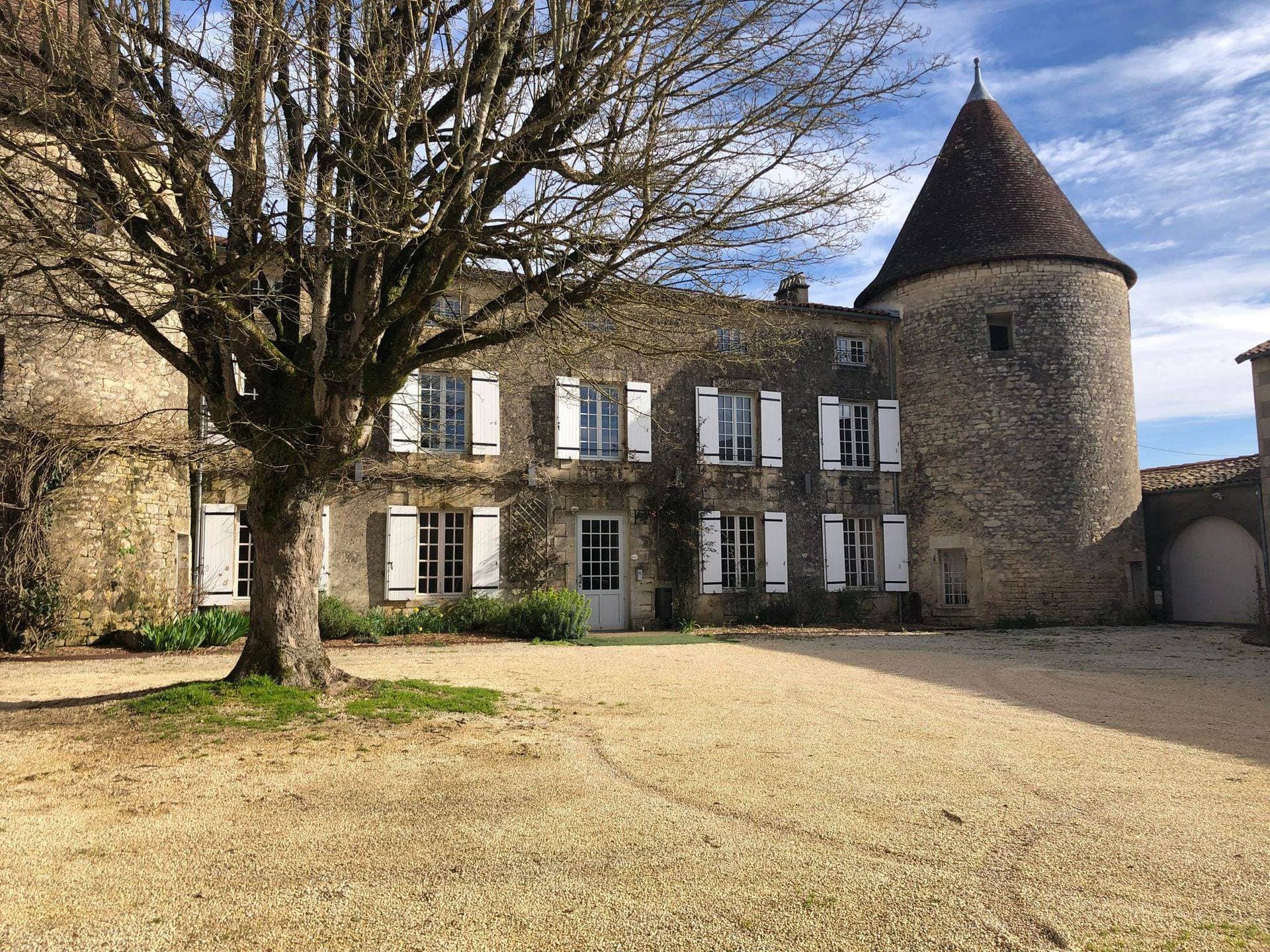 Le Logis de l'Hostellerie 1