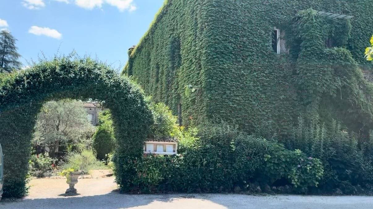 Logis Hôtel les Norias 1