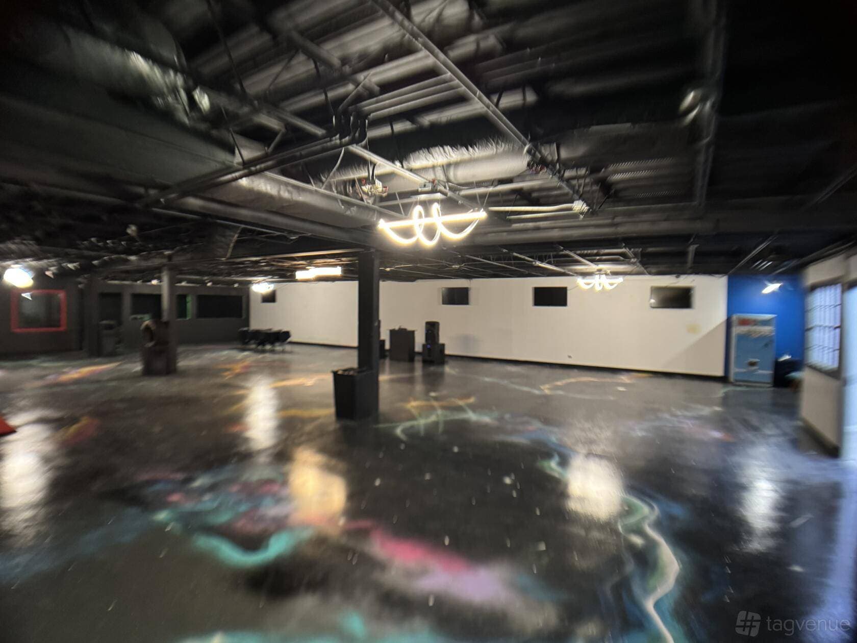 Nubez Gallery