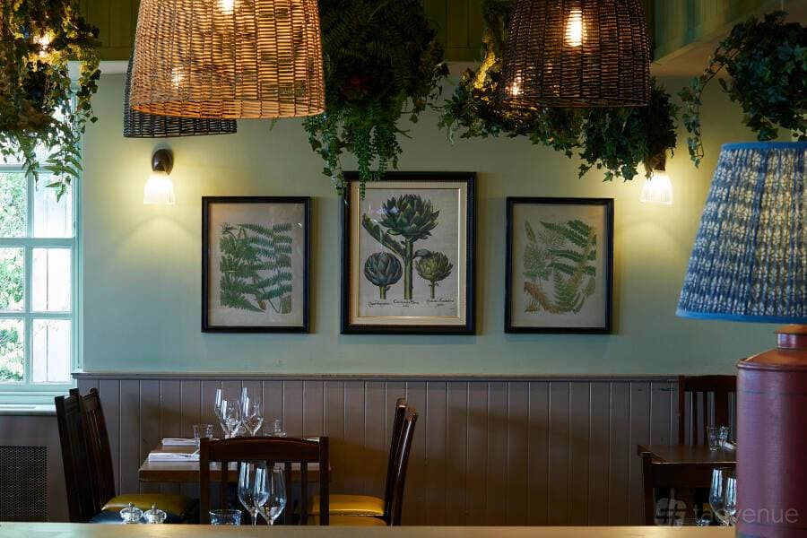 The Plough & Harrow, Long Ditton 13