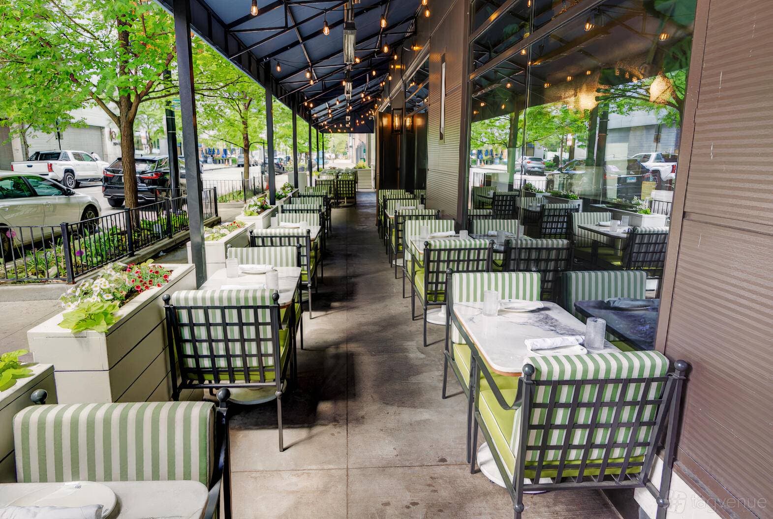 Ambar Chicago 1