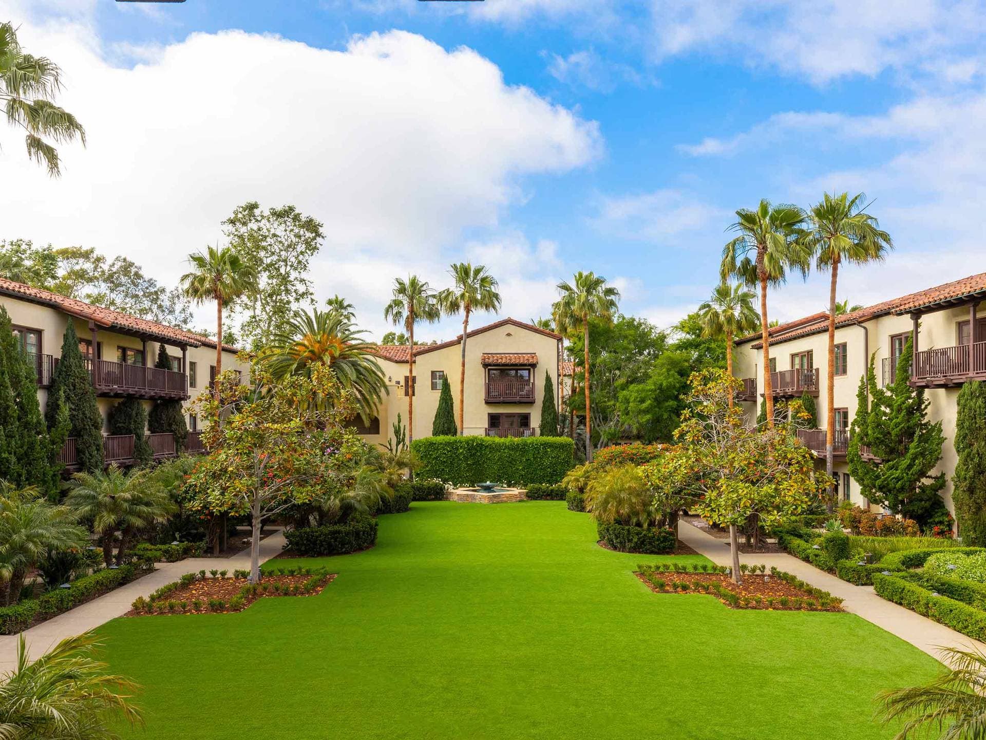 Estancia La Jolla Hotel & Spa 1
