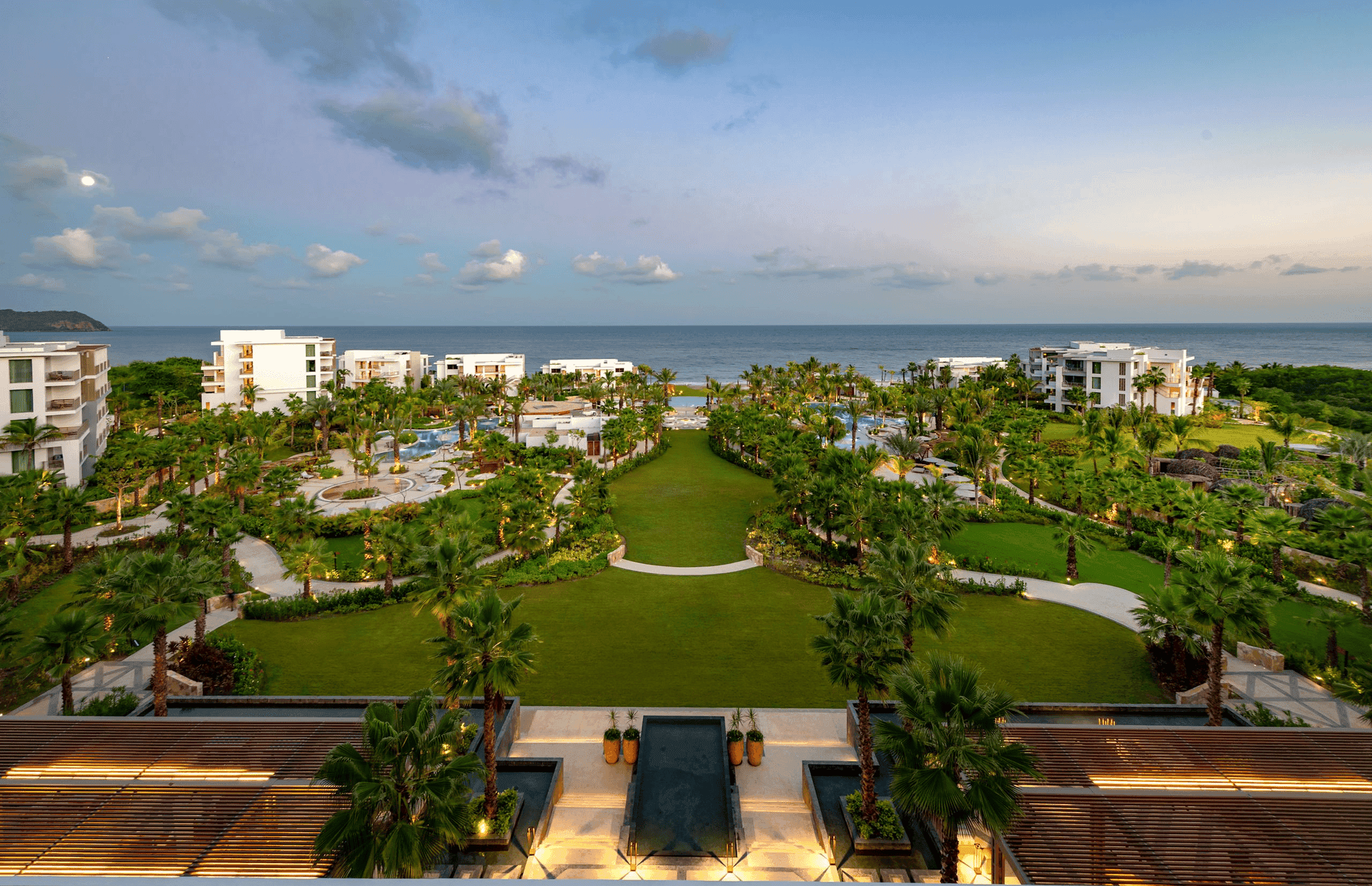 Conrad Punta de Mita 20
