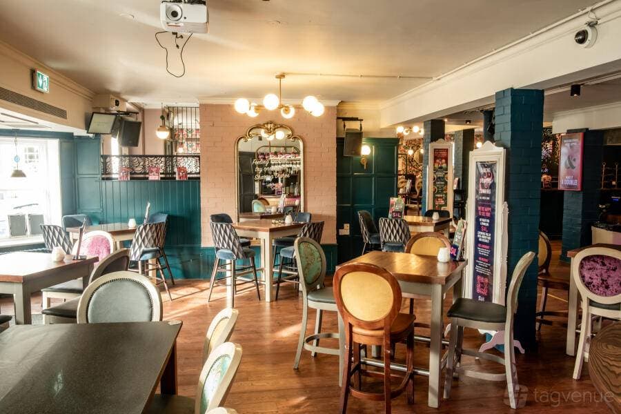 The Plough & Harrow, Long Ditton 31
