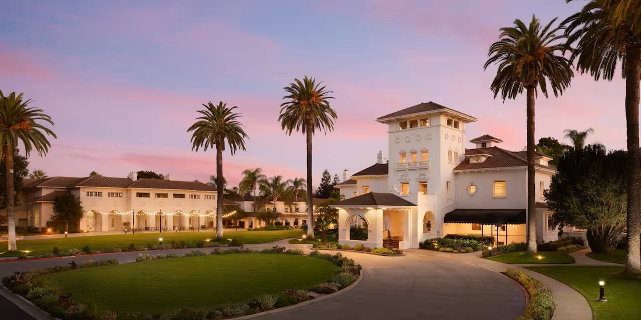 Hayes Mansion San Jose, Curio Collection by Hilton 1