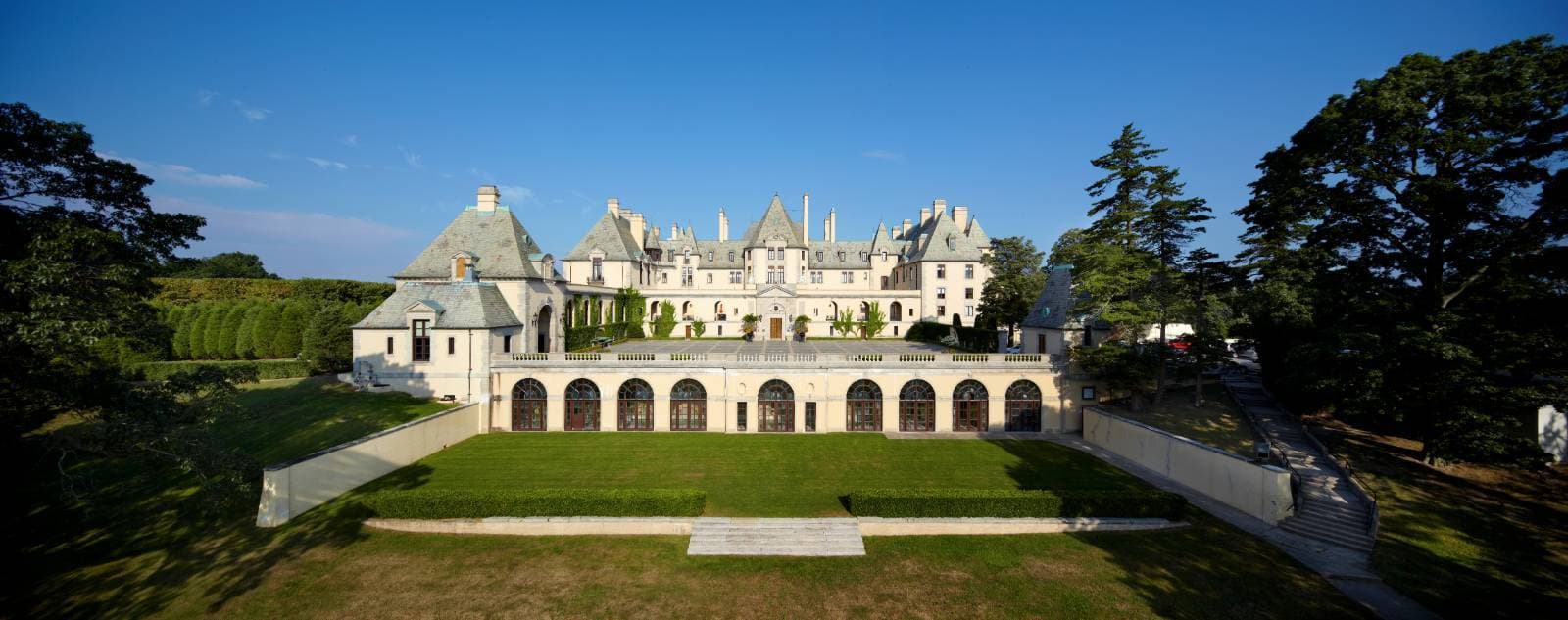 OHEKA CASTLE 10