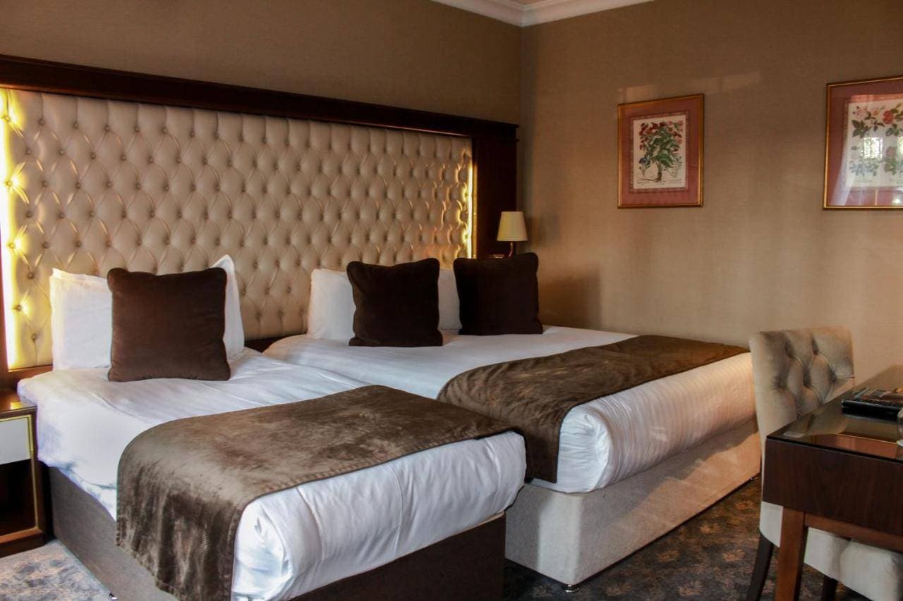 Warren House Hotel 11