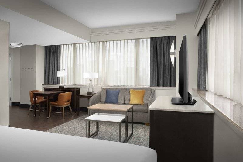 Homewood Suites by Hilton Dallas Downtown 12