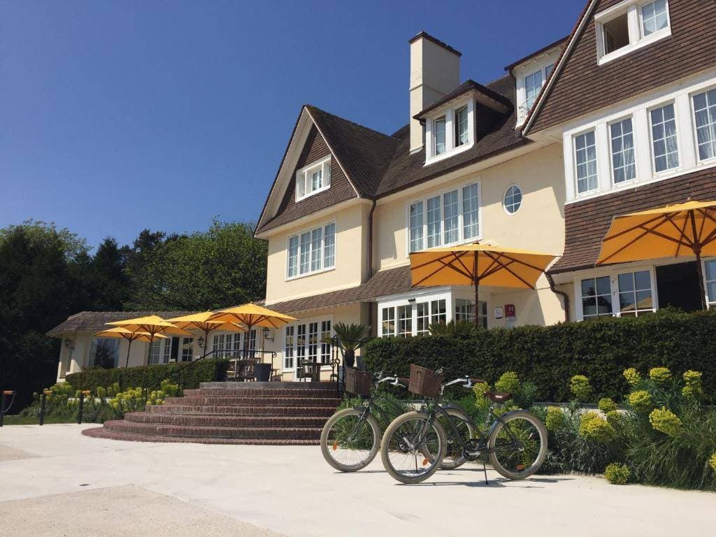 Le Manoir Hôtel 1