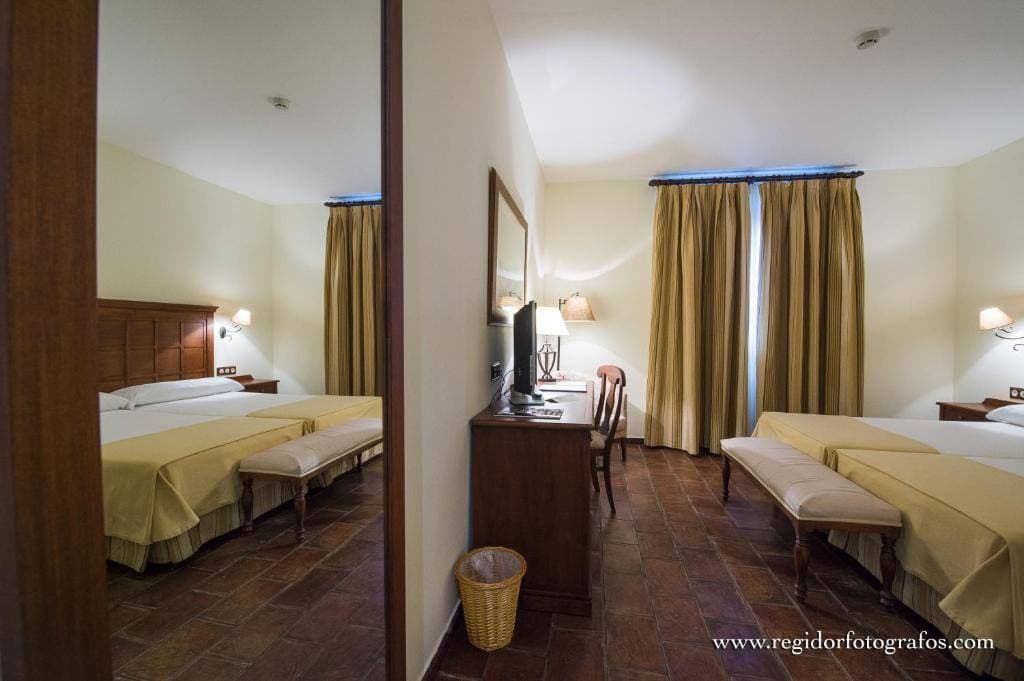 Hotel Cortijo Santa Cruz 19